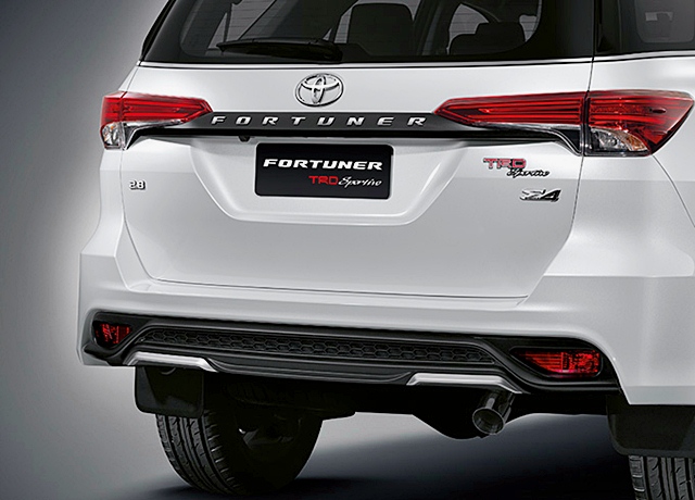 Бампер trd fortuner